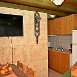 Pleistos Valley 2 Apartment *