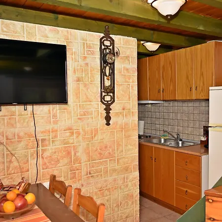 Pleistos Valley 2 Apartment *